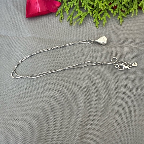 Silpada Elegant sterling Silver 925 Teardrop Necklace - Picture 4 of 4